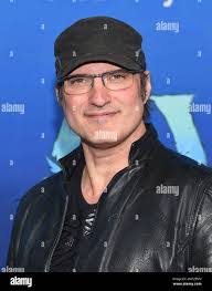 Robert Lis's Instagram, Twitter & Facebook