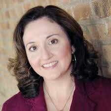 Lara Graf's Instagram, Twitter & Facebook