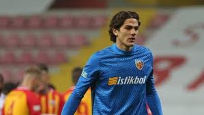 Hes kablo kayserispor kalecisi doğan alemdar, bu sezon süper lig'de forma giyen en genç kaleci oldu. Qol1tgsumbnkqm