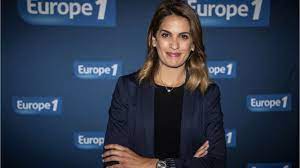 Tous les jeudis, sonia mabrouk reçoit un invité dans #lesvoixdelinfo. Sonia Mabrouk Et Le Chef Guy Savoy Leur Coup De Foudre Sur Un Plateau Tele Gala