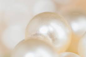 A Guide to Pearl: Meaning, Properties and Everyday Uses – HAWKHOUSE