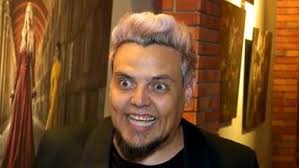 Eloy Mora presenta su exposición llamada ReTeatros