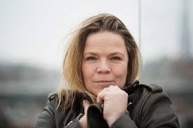 About Amanda Jennings — Amanda Jennings