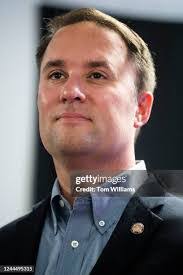 Stephanie Hamlett's Instagram, Twitter & Facebook