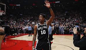 Plus, celebrity past relationships and dating histories. Nba Demar Derozan Ergriffen Von Emotionaler Ruckkehr Nach Toronto