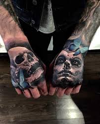 Maybe you would like to learn more about one of these? Hand Tattoo Fur Den Mann Tolle Beispiele Fur Harte Jungs Mit Charakter