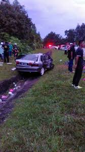 Gambar kemalangan kereta alza ungu. Dua Beranak Maut Info Kemalangan Bencana Malaysia Facebook