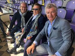 Cecchi gori, accolta la richiesta degli avvocati: Vittorio Cecchi Gori Di Nuovo Al Franchi Ad Accoglierlo C E Antognoni Video