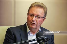 BECTA, NIC dan syarikat UK, Eastwood Park tandatangan MoC TVET kesihatan