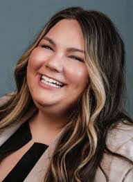 Ashley Grindle's Instagram, Twitter & Facebook