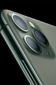 Ganz genau lässt sich das nicht sagen. Iphone 11 Farben Das Neue Iphone Gibt Es Jetzt In Nachtgrun Und Mit Noch Besserer Kamera Vogue Germany