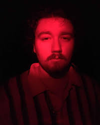 Nick Stinson (@cardiganluvr69) • Instagram-kuvat ja -videot