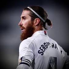 Hoy tu like puede ayudar a millones de niños, porque por cada like, respuesta o rt, aliados de @unicef donarán 1$ para programas de vacunación hasta un máximo de 5m. Sergio Ramos Facebook