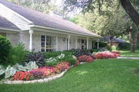 Landscape With Layered Plantings Front Yard Garden Design Front Yard Landscaping Design Front Yard Landscaping