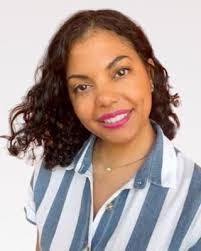 Christina Hunter's Instagram, Twitter & Facebook