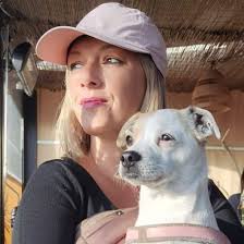 Actualización: ESTÁ ADOPTADO DESDE 2018, fecha de la publicación 😊🎊🍀❤  Cachorro mix de labrador y ca de bestiar de 2 meses y medio necesita buena  familia. Es muy cariñoso y obediente. Será