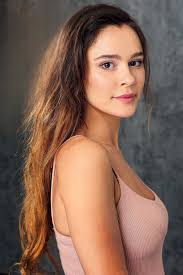 Bella Dayne's Instagram, Twitter & Facebook