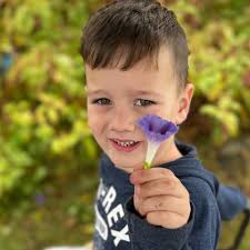 I ordered flowers 💐 for Kamelle Kimball for her fathers funeral. I had  $260 in the pot so I used some of that. I spent $165 and we have $95 left in