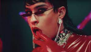 Todas las canciones del album yhlqmdlg de bad bunny en un solo lugar! Bad Bunny S New Music Video Has A Really Important Message About Twerking Outsmart Magazine