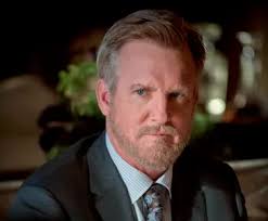 Robert Quinn (CW Bus)