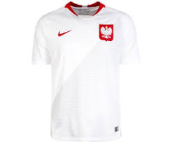 Schon seit jahren ist es üblich, dass die ausrüster der nationalmannschaften pünktlich zu europameisterschaften sowie weltmeisterschaften ein neues fußball trikot für jede. Nike Polen Trikot 2018 Ab 39 00 Gunstige Angebote Idealo Preisvergleich