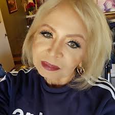 Maj. Gen. Maria Barrett and younger sister Brig. Gen. Paula Lodi became  what the Army believes to be the first pair of sister generals.