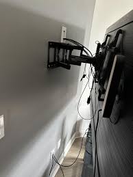 TV에서 전기 윙윙거리는 소리가 나네 : relectrical