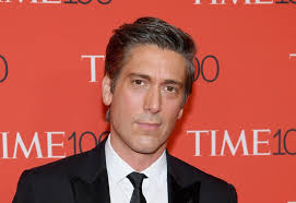 David Muir praises Syracuse roots, calls Ron Curtis 'the Walter Cronkite  of' CNY