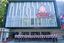 Atau pada sepatu, yang simpel, nyaman dipakai tapi juga mudah dibersihkan. Hadapi 2021 Candi Elektronik Optimistis Penjualan Lebih Baik