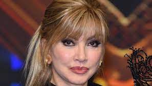 Milly carlucci's films include the taming of the scoundrel, in the pope's eye, pappa e ciccia, hercules ii. Dancing With The Stars Milly Carlucci Ready To Challenge Tu Si Que Vales World Today News
