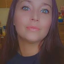 Lonna Floyd's Instagram, Twitter & Facebook