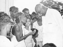 We miss him a lot. Remembering Reverentially Our Karmaveerar Bharath Rathna Thiru Kumaraswamy Kamarajar Ayya On His By Rohith Krishna Medium