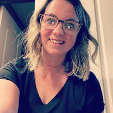 Good evening my curvy life family and friends and community happy blessed  thursday to everyone we love you all ❤️🙏🏿💜👏🏿🤍🫶🏿🩷🤗