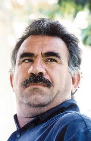 Laut gründungsvertrag der jüngsten aus der pkk hervorgegangenen organisation, der kck, obliegt öcalan weiterhin die führung. Die Imrali Gesprache Civaka Azad