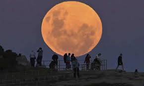 I went into labor a few days early with my second on a full moon! How To Photograph The July Full Moon On Your Phone Or Camera And The Best Settings To Use Photography The Guardian
