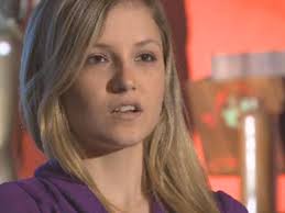 Texas restaurant owner to sell business so teenage waitress can afford  surgery