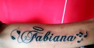 Son el tipo de letras ideales para tatuarnos frases largas como un poema, por ejemplo. Tatuaje Terminado Un Tatuajes Real Estilo Pasco Facebook
