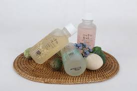 Nourish and uplift your complexion with whamisa organic flowers rich toner. Whamisa Organic Flowers Toner Deep Rich Review Fishmeatdie