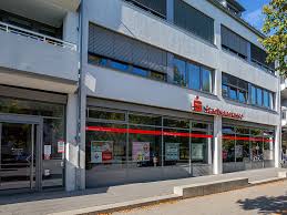 Get the full sskm.de analytics data and market share drilldown here. Stadtsparkasse Munchen Filiale Harlaching Am Hollerbusch 18