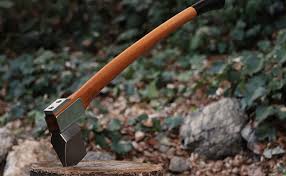 Helko work axe are a bit more affordable than the other brands. Amazon Com 1844 Helko Werk Germany Vario 2000 Heavy Log Splitter German Made Splitting Axe And Splitting Maul And Best Axe For Splitting Wood 10058 Garden Outdoor