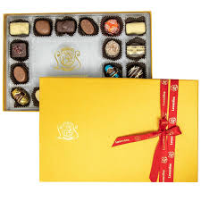 Amazon warehouse great deals on quality used products. Leonidas Belgian Chocolate Rectangular Gift Box 18 Pcs Belgium Assorted Chocolate Rectangular Box Gourmet Gift Buy Online In Bahamas At Bahamas Desertcart Com Productid 206042690