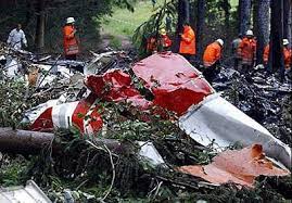 Captain paul phillips, 47, a married man with three children originally from liverpool, was flying the boeing 757 freight plane for the courier company dhl. Accident Of A Boeing 757 Freighter Operated By Dhl Ueberlingen Germany 1001 Crash