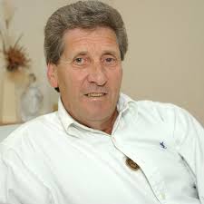 Tributes to football icon John Lambie who died aged 77