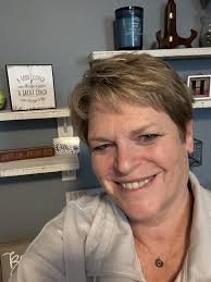 Holmes named new SH volleyball coach