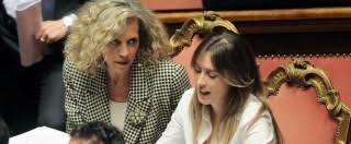 Cercasi presentatrice (meglio se con provata esperienza) per conduzione di un format tv da girare a roma nei prossimi mesi. Elezioni Roma Marchini Da Sindaco Non Celebrero Unioni Gay La Raggi Presentatrice Tv Che Recita E Scappa Il Fatto Quotidiano