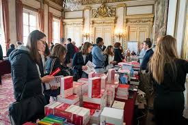 Check spelling or type a new query. Qui Sommes Nous Dalloz Librairie Paris