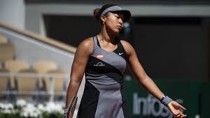 The player's striking exotic appearance comes from. French Open Naomi Osaka Zieht Zuruck Roland Garros Veranstalter Drucken Mitgefuhl Aus Eurosport