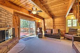 Discount rates big bear lake cabins for rent, best family vacation rentals, clean historic mountain cabins, group retreat lodging accommodations 1 to 7 bedroom clean big bear lake cabins for rent, pets are welcome for our big bear travelers. Aktualisiert 2021 Walk To Big Bear Lake Cabin W Deck Hot Tub Wifi Hutte In Fawnskin Tripadvisor