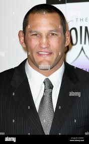 Dan henderson hi-res stock photography and images