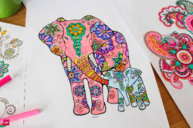 Bei abstrakten motiven kann man vollkommen entspannen. Mandala Malen Fur Erwachsene Als Entspannung Stress Abbauen